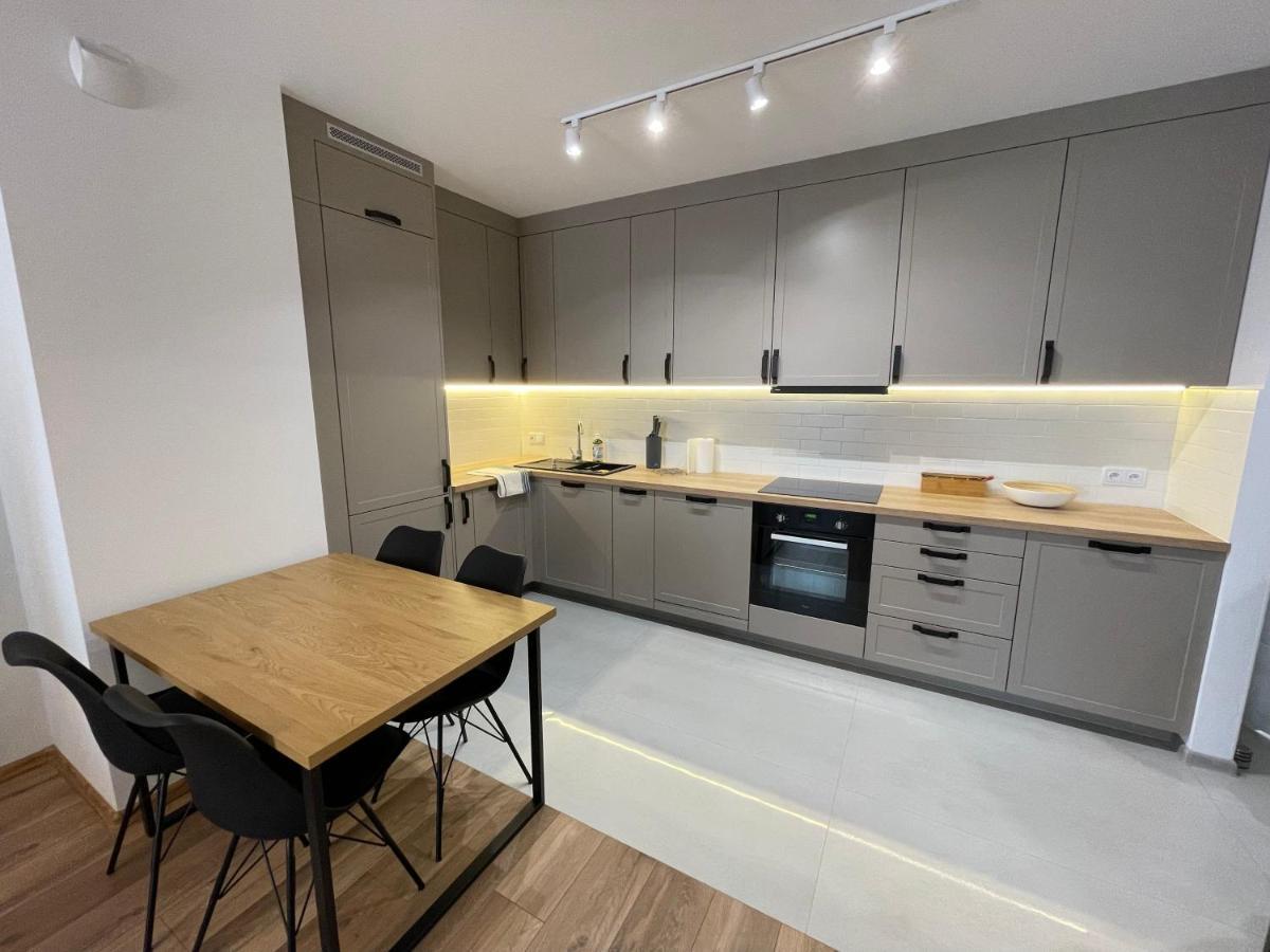 Newport Industrial Apartment وارسو المظهر الخارجي الصورة