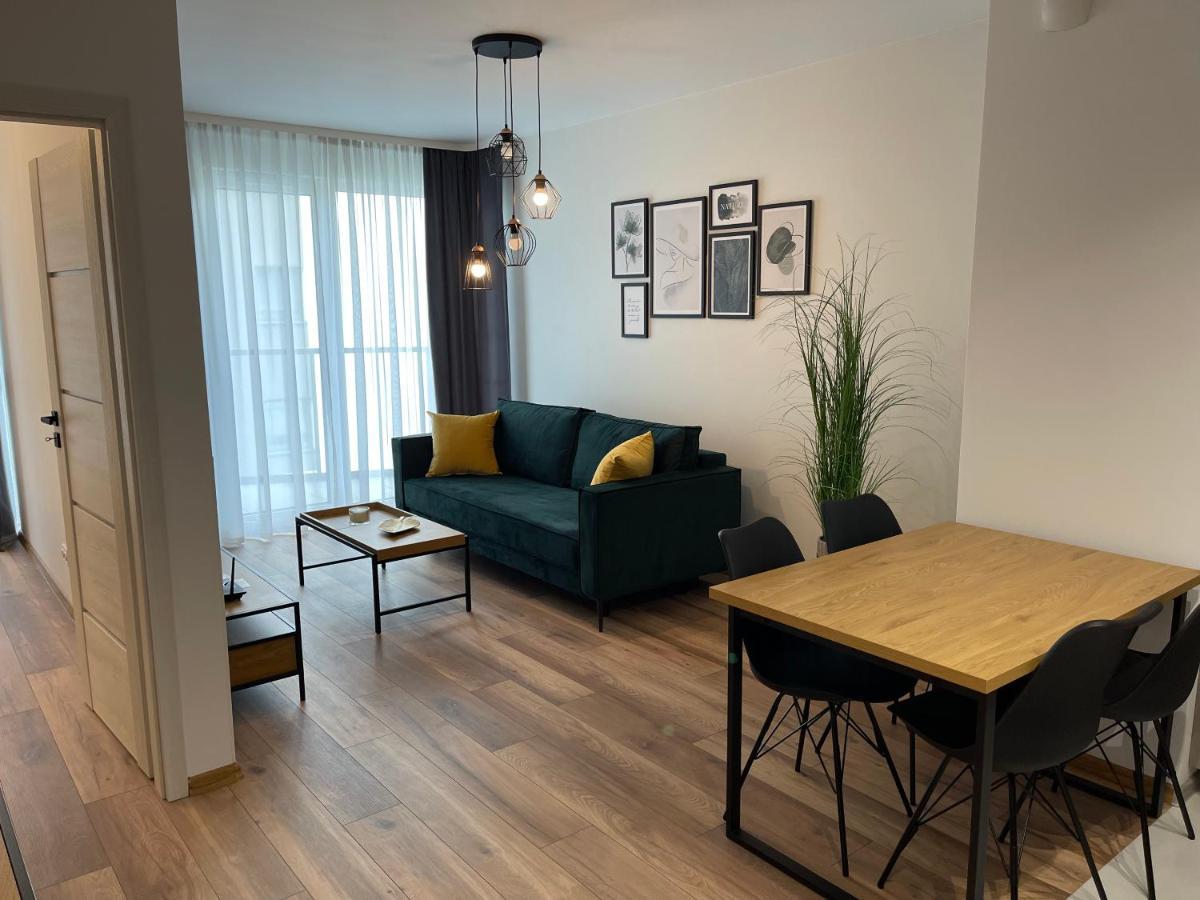 Newport Industrial Apartment وارسو المظهر الخارجي الصورة