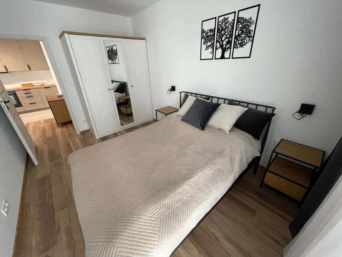 Newport Industrial Apartment وارسو المظهر الخارجي الصورة
